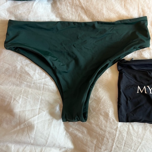 *sold* Myra Swim bikini set in Palm medium small - Picture 4 of 5